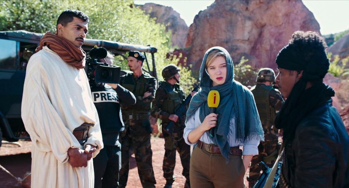 (1) France (Bruno Dumont, 2021)
