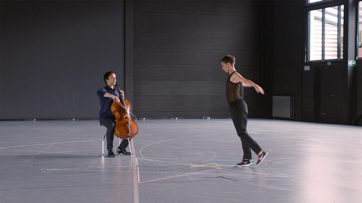 Mitten (Olivia Rochette & Gerard-Jan Claes, 2019) Mitten (Olivia Rochette & Gerard-Jan Claes, 2019)