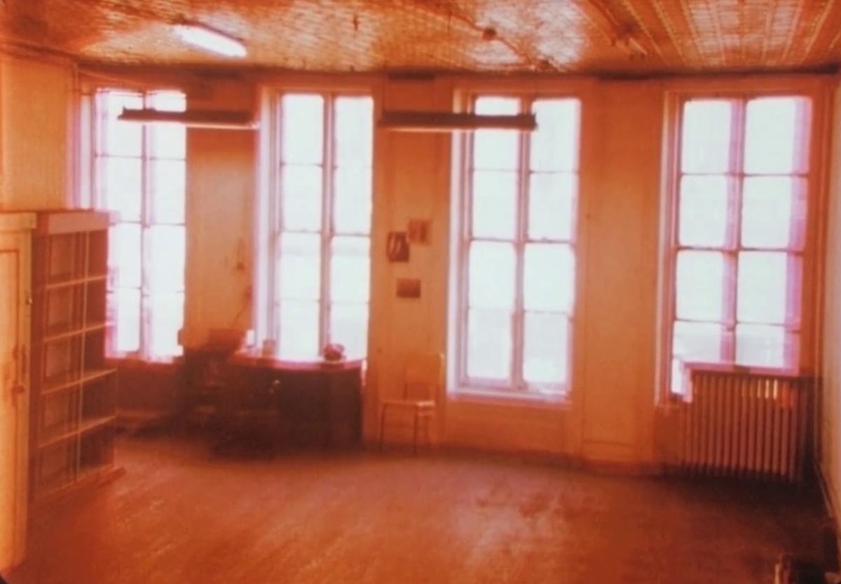 (1) Wavelength (Michael Snow, 1967)