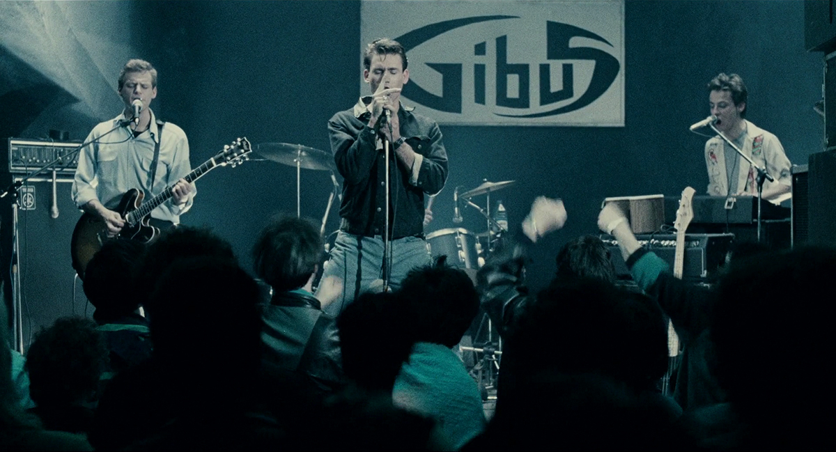 (2) Désordre (Olivier Assayas, 1986)