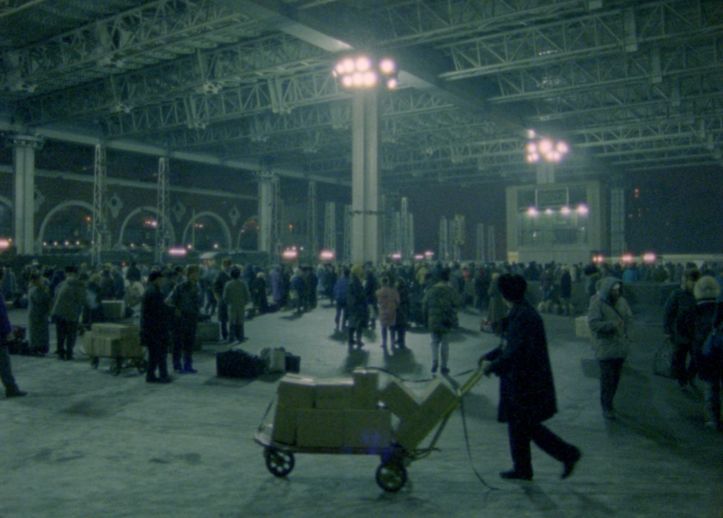 (2) D’Est (Chantal Akerman, 1993)