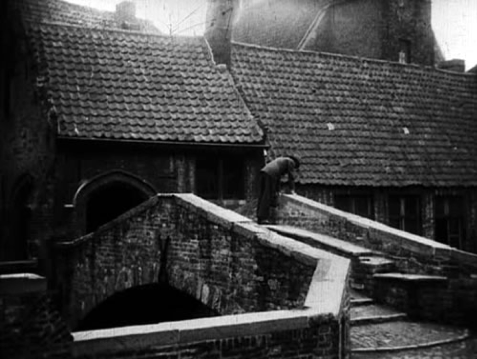 (8) Histoire de détective (Charles Dekeukeleire, 1929)