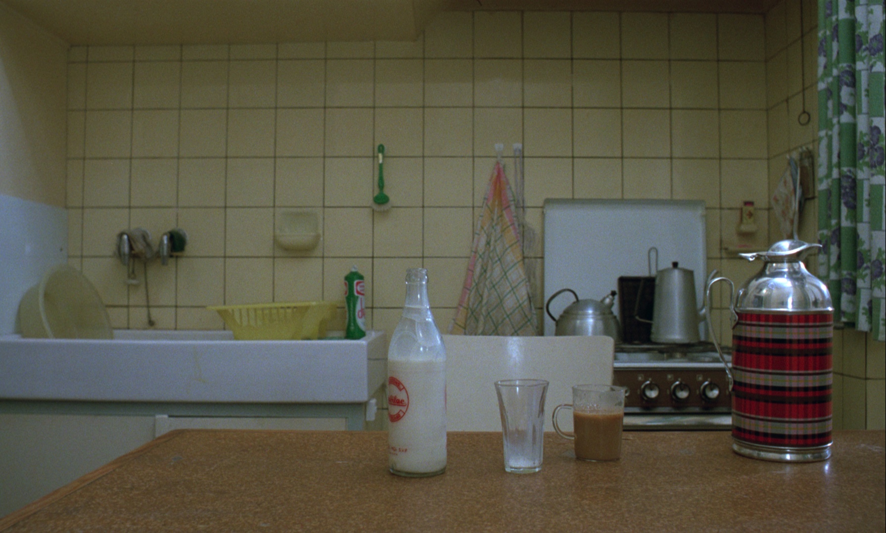 (1) Jeanne Dielman, 23 quai du Commerce, 1080 Bruxelles (Chantal Akerman, 1975)