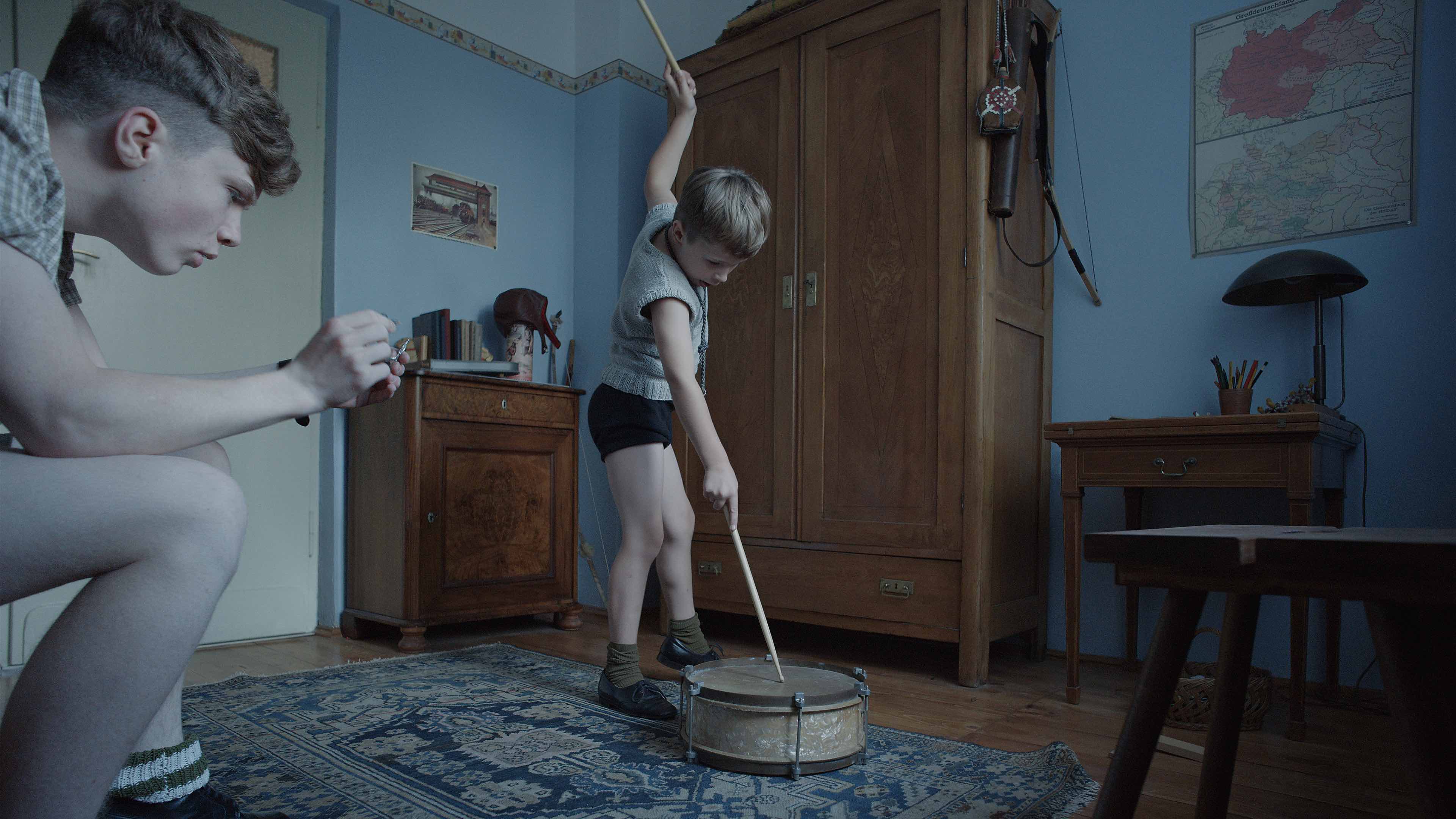 (2) The Zone of Interest (Jonathan Glazer, 2023)