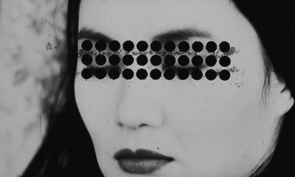 (15) Irma Vep (Olivier Assayas, 1996) (15) Irma Vep (Olivier Assayas, 1996)